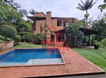 Casa · 300m² · 4 Quartos · 4 Vagas · Vende-se Casa de 4d/2stes com piscina, lareira. 
