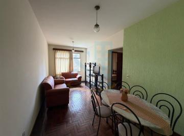 Sala · Apartamento à venda em Lourdes, BH-MG: 2 quartos, 1 sala, 2 banheiros, 60m² de área. Venha conferir!