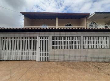 Casa de 3 quartos, Brasília · Sobrado na QNL 10com 3 quartos em Taguatinga Norte - Brasília - DF