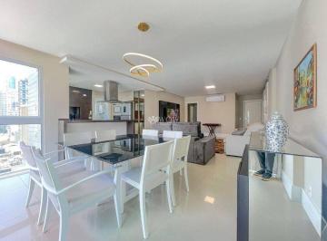 Apartamento · 194m² · 4 Quartos · 3 Vagas · Apartamento com 4 quartos à Venda no Edifício Sun Place no Centro em Balneário Camboriú