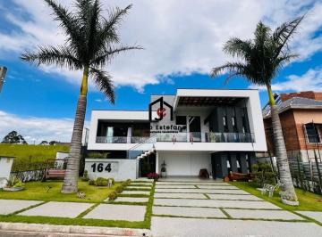 Casa · 630m² · 4 Quartos · Casa à venda - em Taubaté