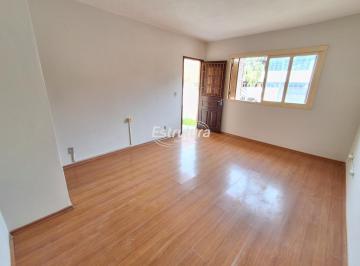 Casa · 175m² · 3 Quartos · 2 Vagas · Casa de 3 dormitórios com terreno amplo na Major Duarte