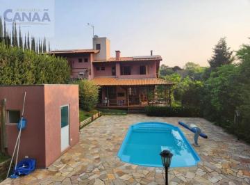 Foto 01 · Imperdível oportunidade: Casa de 3 quartos com suíte, piscina e área de preservação em Campo Largo-P