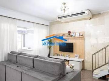 Casa · 320m² · 5 Quartos · 4 Vagas · Casa com 5 Suítes - Jardim das Flores - 4 Vagas