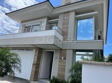1_Casa Frente · Casa na Pedra Branca com 247 m2 e 3 dormitórios