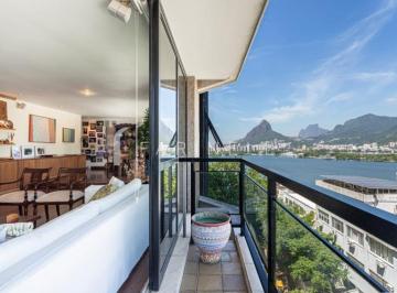 12576-20260122051106_zap.jpg · Apartamento com varanda, piscina e vista ampla em prédio centro de terreno.