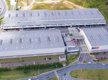 Comercial · 1685m² · 8 Vagas · Galpão em Itaqui, Itapevi/SP de 1685m² para locação R$ 52.252,05/mes