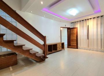 Casa · 246m² · 4 Quartos · 2 Vagas · Sobrado em Jardim Guapituba, Mauá/SP de 246m² 4 quartos à venda por R$ 780.000,00