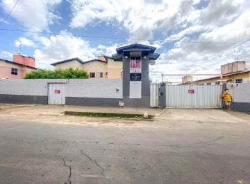Apartamento · 42m² · 2 Quartos · Apartamento em Engenheiro Luciano Cavalcante, Fortaleza/CE de 42m² 2 quartos para locação R$ 800,00/