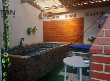 Casa · 180m² · 3 Quartos · 2 Vagas · Sobrado em Jardim Virginia Bianca, São Paulo/SP de 180m² 3 quartos à venda por R$ 640.000,00