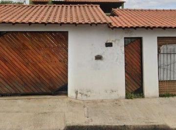 Casa · 160m² · 2 Quartos · 2 Vagas · Casa em , Salto de Pirapora/SP de 160m² 2 quartos à venda por R$ 295.000,00