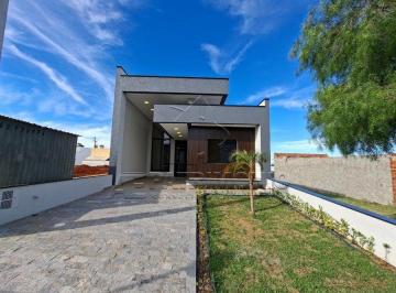 Casa · 154m² · 3 Quartos · CASA 3 QUARTOS SENDO 1 SUÍTE RESIDENCIAL JARDIM