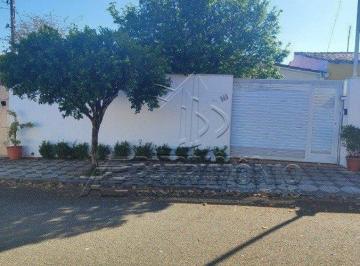 Casa · 300m² · 3 Quartos · CASA COM 3 QUARTOS SENDO 1 SUITE JARDIM MARIA DO CARMO