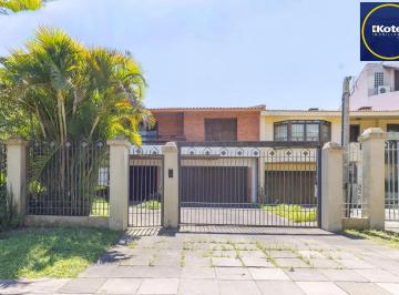 Casa · 460m² · 4 Quartos · 4 Vagas · Ampla casa  próximo ao Barra Shopping com 459m2 privativos