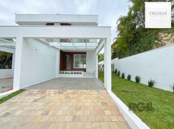 .jpg+2025-03-04 · Casa em Porto Alegre, no bairro Vila Conceição, com 3 dormitório(s), à venda.