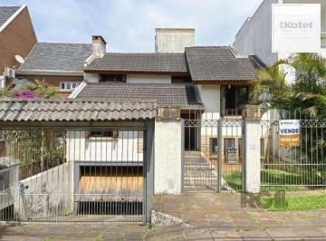 .jpg+2025-03-04 · Casa em Porto Alegre, no bairro Ipanema, com 3 dormitório(s), à venda.