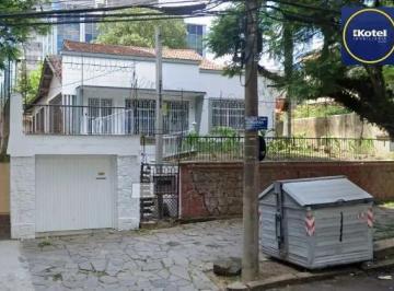 .jpg+2025-03-04 · Casa em Porto Alegre, no bairro São João, com 4 dormitório(s), à venda.