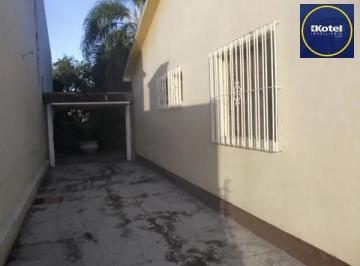 Casa · 200m² · 3 Quartos · Casa com 03 quartos em terreno de 13:20 x 7501, no bairro Medianeira