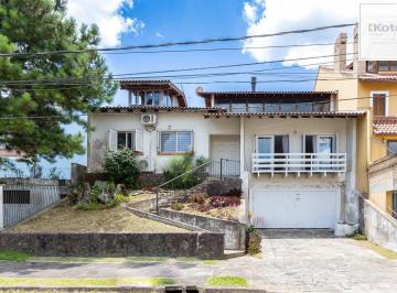 Casa · 367m² · 4 Quartos · 4 Vagas · Casa ampla, Bairro Jardim Isabel