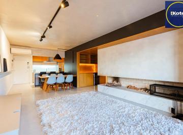 Apartamento · 102m² · 2 Quartos · 3 Vagas · Espetacular apartamento finamente decorado e mobiliado por arquiteto renomado co