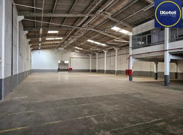 Comercial · 2200m² · 3 Quartos · 40 Vagas · Comercial à venda - em Morro Santana