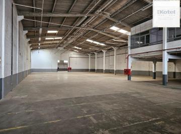 Comercial · 2200m² · 3 Quartos · 40 Vagas · Comercial à venda - em Morro Santana