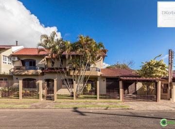 Casa · 335m² · 4 Quartos · 3 Vagas · Sobrado para Venda - 335m², 4 dormitórios, sendo 2 suites, 3 vagas - Petrópolis