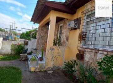 Casa · 150m² · 4 Quartos · 2 Vagas · Duas casas no terreno com 2 vagas de garagem