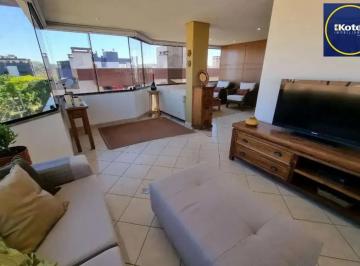 Apartamento · 265m² · 4 Quartos · 3 Vagas · Cobertura com 4 dormitórios, 2 suítes, lavabo e 3 vagas de garagem.