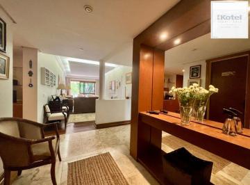 Apartamento · 223m² · 4 Quartos · 2 Vagas · Apartamento com 4 quartos, 223m²,2 vagas, elevador no bairro Jardim do Salso.