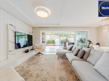 Casa · 236m² · 4 Quartos · 2 Vagas · Uma casa linda dentro de um condomínio fechado, no Lagos de Nova Ipanema.