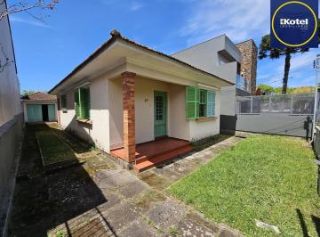 Casa · 110m² · 2 Quartos · 2 Vagas · AMPLO TERRENO FRENTE NORTE NA MELHOR RUA DO BAIRRO TRISTEZA