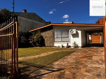 Casa · 151m² · 2 Quartos · 3 Vagas · Casa térrea, com 2 dormitórios, 3 vagas, no bairro Ipanema, Porto Alegre, RS