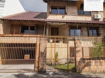 Casa · 417m² · 5 Quartos · 3 Vagas · Casa térrea com 5 dormitórios, 2 suítes, 3 vagas.
