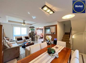 Casa · 206m² · 3 Quartos · 2 Vagas · Casa com 3 quartos e 2 vagas em condomínio fechado no bairro Tristeza