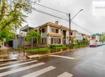 Casa · 201m² · 3 Quartos · 2 Vagas · Casa com pátio 4 dormitórios 4 vagas Residencial ou Com. Partenon Porto Alegre