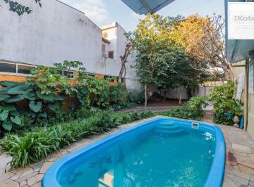 Casa · 307m² · 3 Quartos · 2 Vagas · Casa térrea com 3 dormitórios, suíte e 2 vagas,