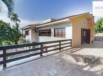 Casa · 267m² · 3 Quartos · 1 Vaga · Casa com 267m², 3 dormitórios, 1 vaga no bairro Tristeza