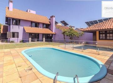 Casa · 265m² · 3 Quartos · 2 Vagas · Casa com 3 quartos, vaga, piscina, Juncker e com patio no Jardim Planalto