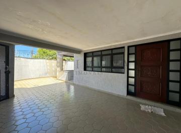 Casa · 250m² · 3 Quartos · 2 Vagas · Casa 3 dormitórios com edícula ótima localização