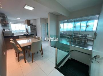 Apartamento · 186m² · 3 Quartos · 2 Vagas · Cobertura duplex com 3 quartos sendo 2 suítes, disponível para venda no bairro Brasil em Uberlândia-