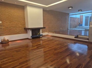 Casa · 226m² · 3 Quartos · 3 Vagas · Chácara Monte Alegre Casa térrea Totalmente reformada 3dormitórios amplo living com cozinha gourmet
