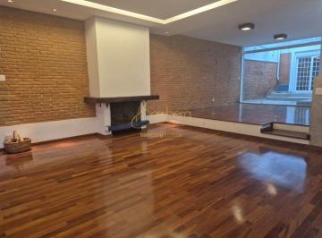 Casa · 226m² · 3 Quartos · 3 Vagas · Chacara Monte Alegre Casa terrea Totalmente reformada