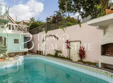 Casa · 209m² · 4 Quartos · 3 Vagas · Casa à venda em Indianópolis  209m²  3 suítes, Conforto, lazer e excelente localização!