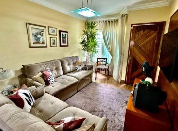 Casa · 154m² · 3 Quartos · 2 Vagas · Sobrado frontal 3 Dormitórios, 1 Suíte, quintal e 3 vagas na Penha