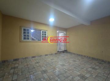 Casa · 230m² · 3 Quartos · 2 Vagas · Sobrado 229m², com 3 dormitórios e 1 suíte à venda no Jardim Santa Maria