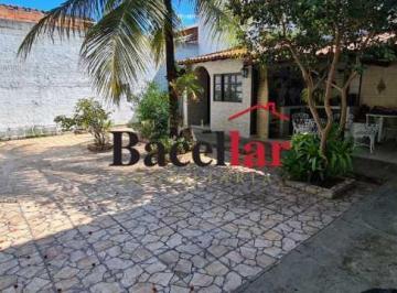 Casa · 600m² · 5 Quartos · 3 Vagas · Casa no Recreio dos Bandeirantes com 600 m2 5 quartos no Condomínio Jardins Barr