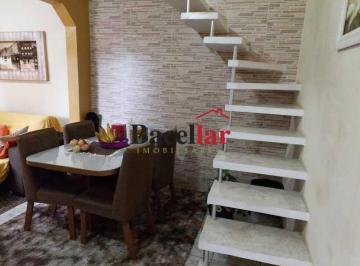Casa · 88m² · 3 Quartos · 2 Vagas · Imperdível