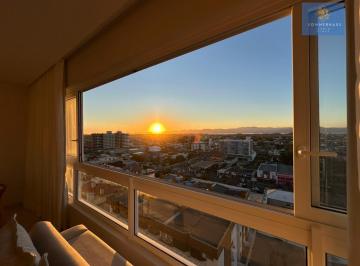 Apartamento · 143m² · 3 Quartos · 2 Vagas · Apartamento mobiliado e decorado em andar alto em Capão da Canoa