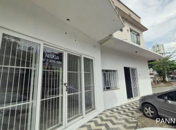Comercial · 44m² · 4 Vagas · Loja para alugar, 44 m² por R$ 2.240,00/mês - Vila Nova - Blumenau/SC
